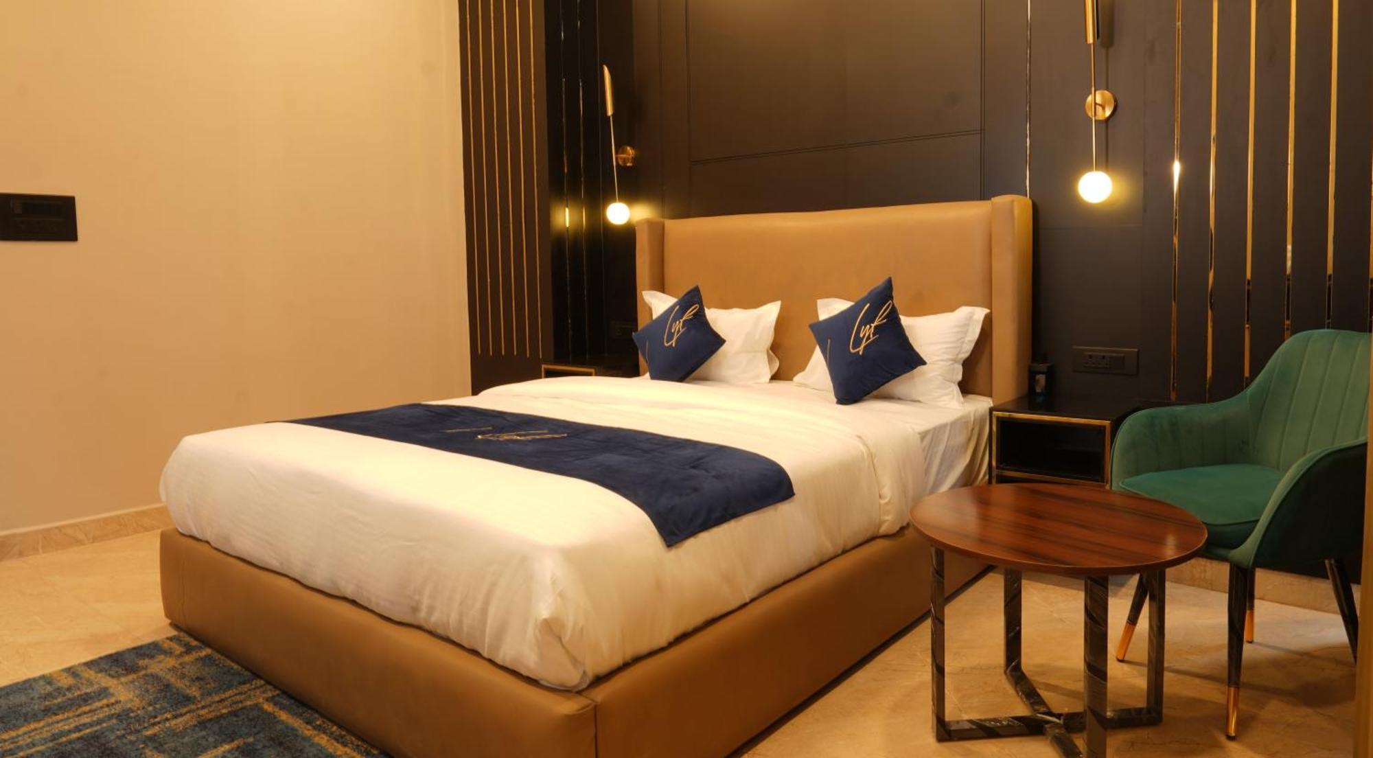 Aquila Grand Suites - Noida Sector 136 Exterior foto