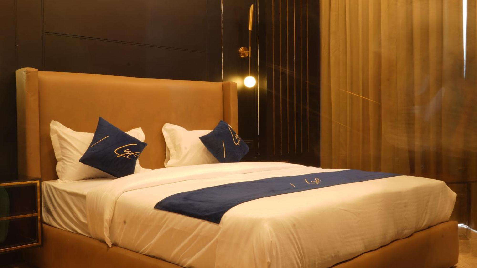 Aquila Grand Suites - Noida Sector 136 Exterior foto
